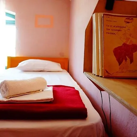 פסאקודיה The White Rabbit Guesthouse Eco-Lodge 