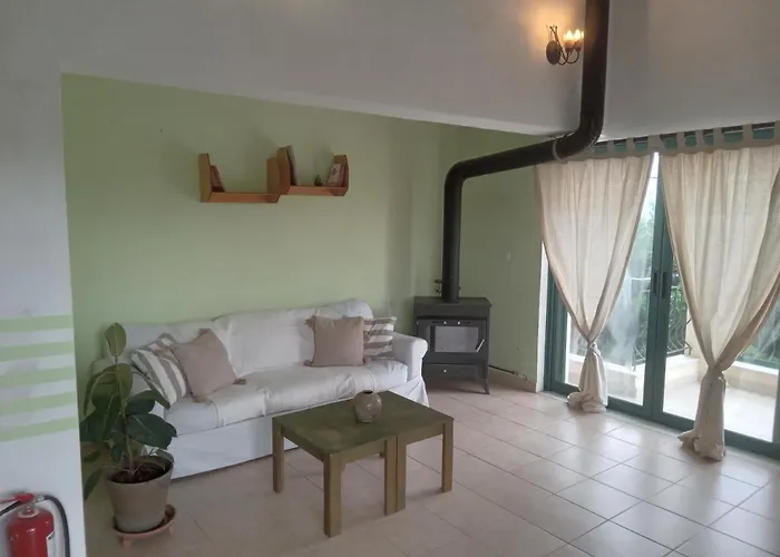 The White Rabbit Guesthouse Eco-Lodge \